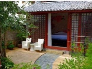 Free Cloud Guesthouse Ліцзян Екстер'єр фото
